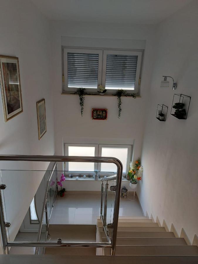 Gimi Shine Apartment *