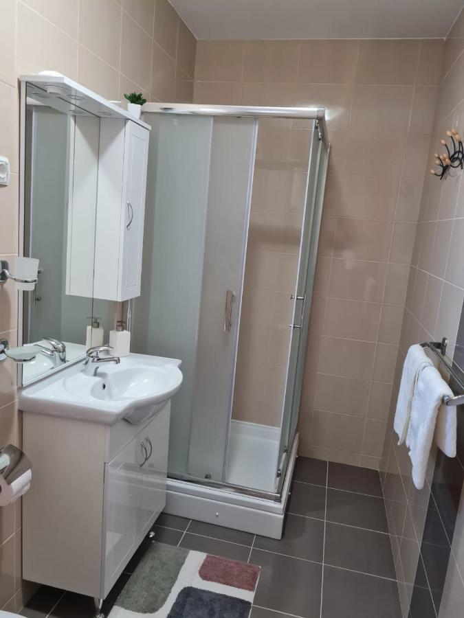 Gimi Shine Apartment Vrsi